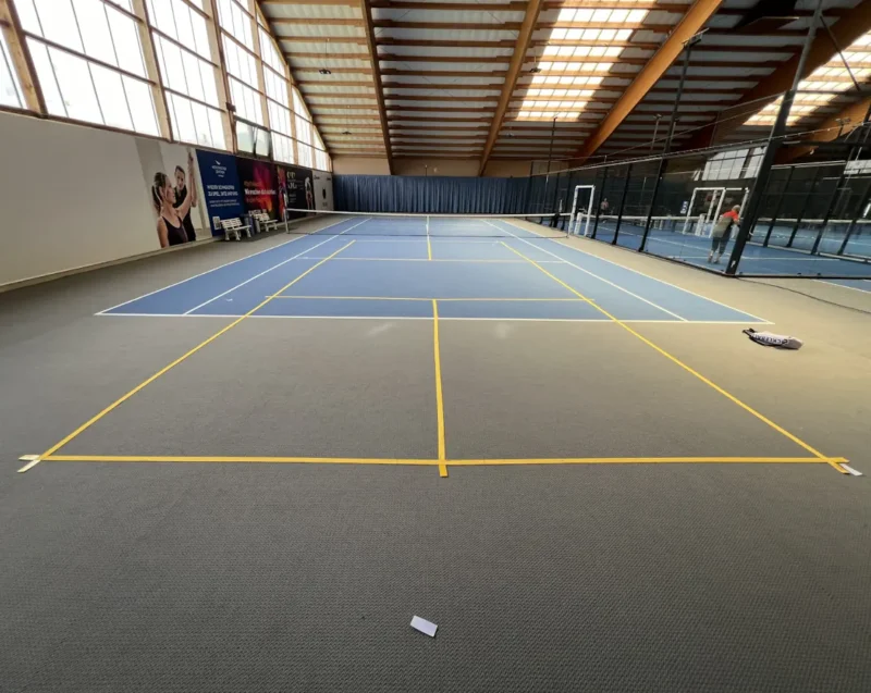 Segnaletica del campo da pickleball per l'intero campo in giallo